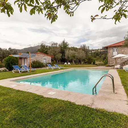 Eido Do Carvalhoso - Em Hétvégi ház