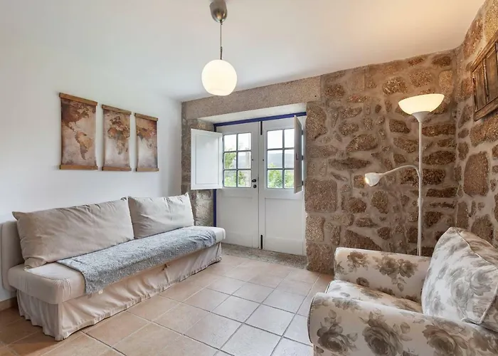 컨트리하우스 Eido Do Carvalhoso - Em *